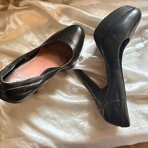 Vince Camuto Black Leather Platform Pumps